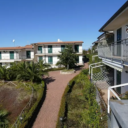 Parco Meridiana Apartament *