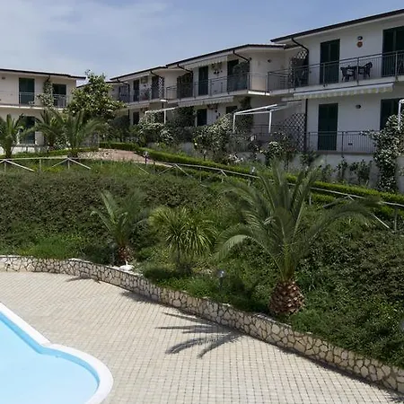 Parco Meridiana 아파트